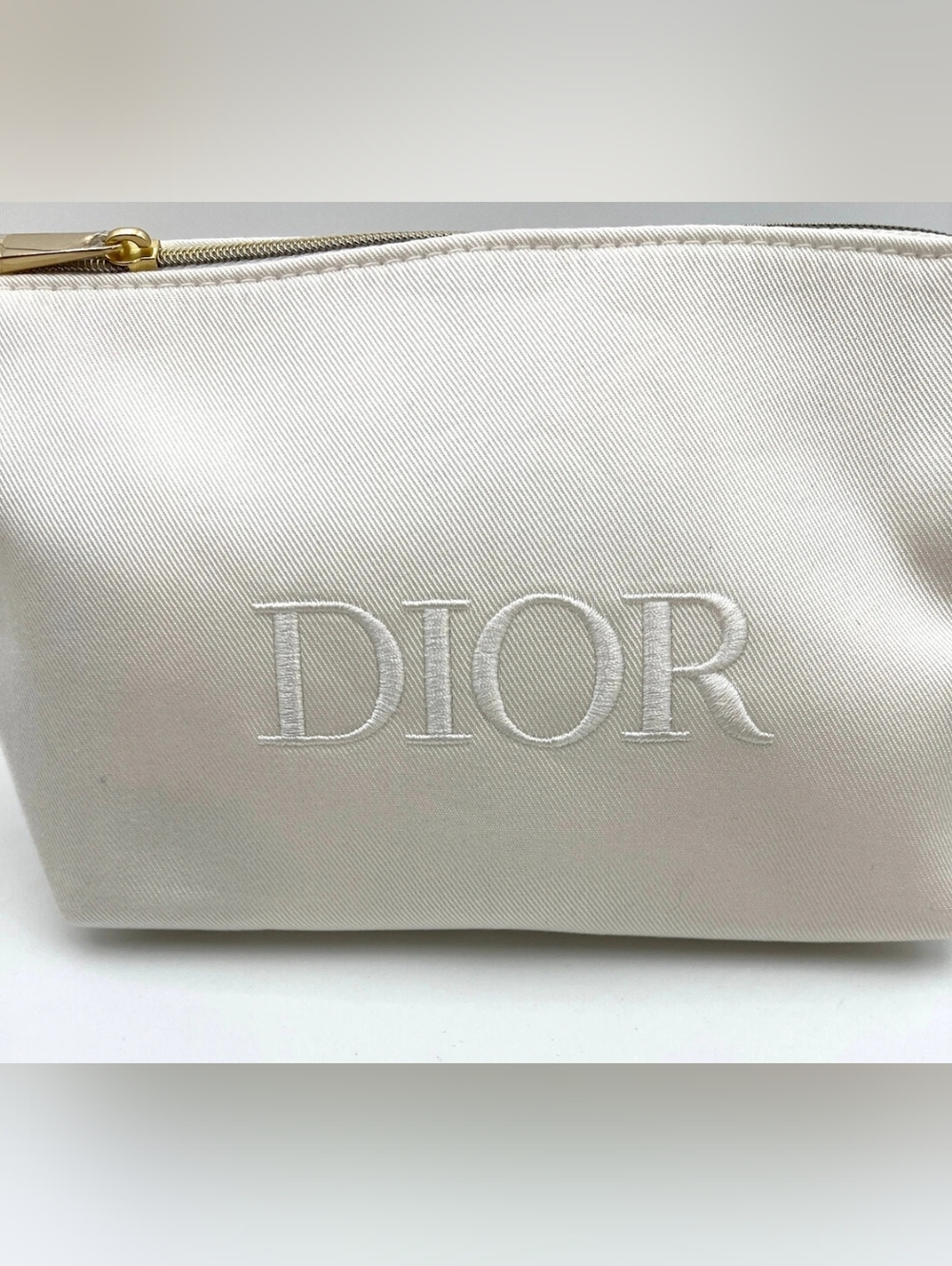 Christian Dior Cosmetic Makeup Wrist Bag Pouch With Top Handle New in Box - Picture 6 of 7